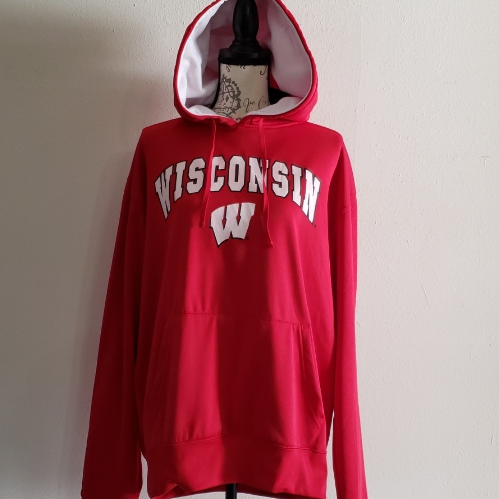 New Campus Heritage XL Wisconsin Badgers Hoodie